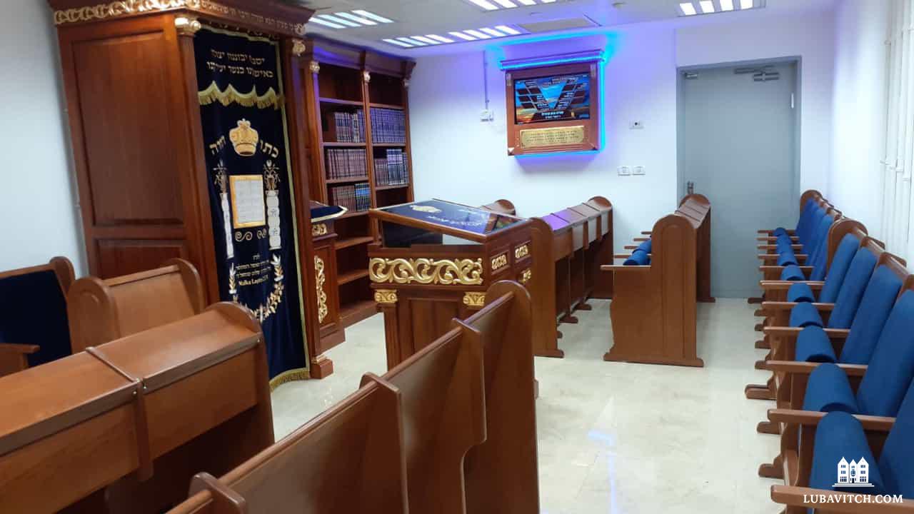 Oilaviy jinsiy aloqa: ona rus tilida oglini sikadi